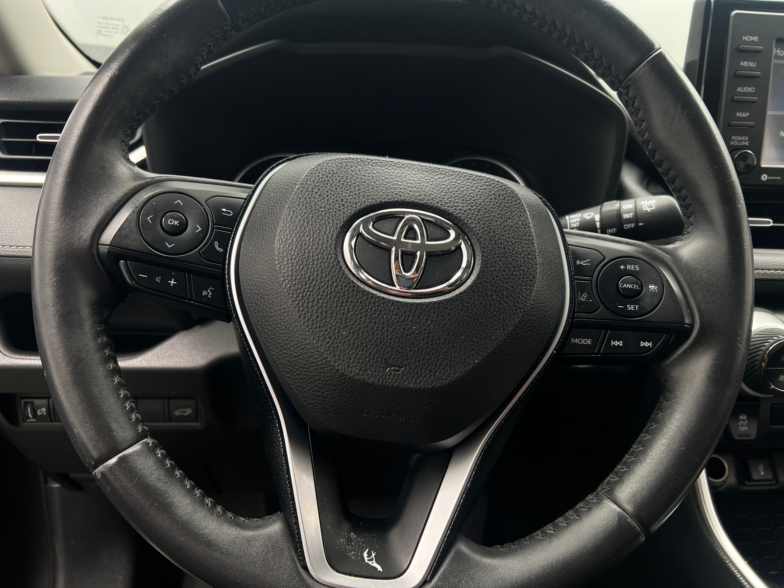 Thumbnail: 2020 Toyota RAV4 - 4