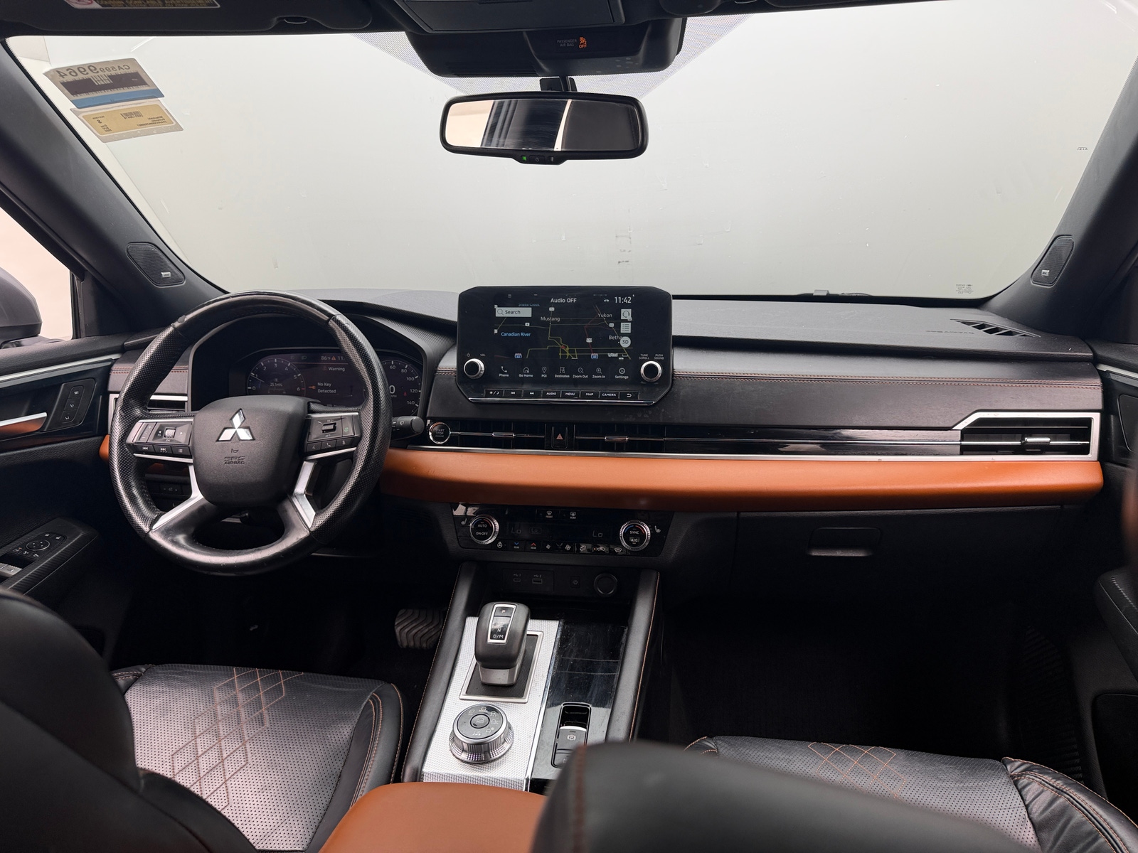Thumbnail: 2022 Mitsubishi Outlander - 2