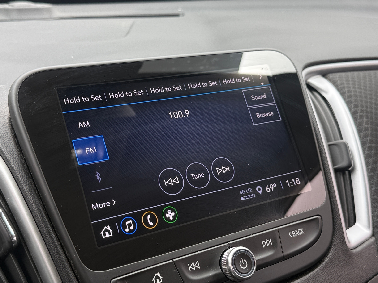 Thumbnail: 2023 Chevrolet Malibu - 4