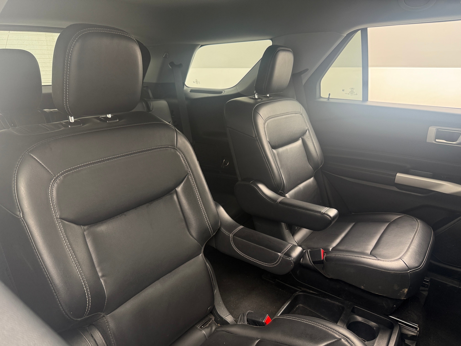 Thumbnail: 2021 Ford Explorer - 5