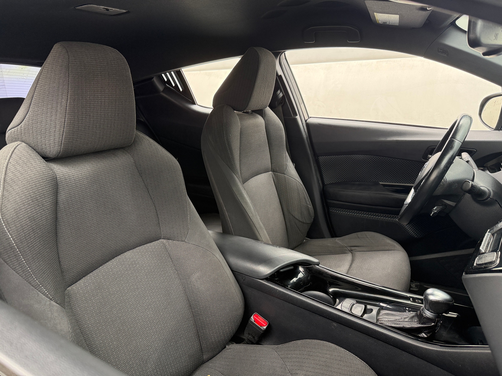 Thumbnail: 2019 Toyota C-HR - 2
