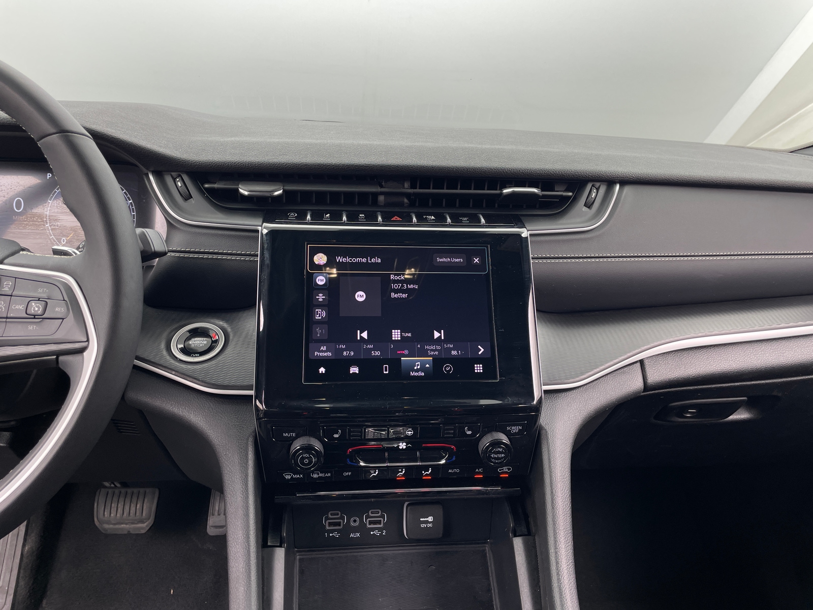 Thumbnail: 2024 Jeep Grand Cherokee - 3