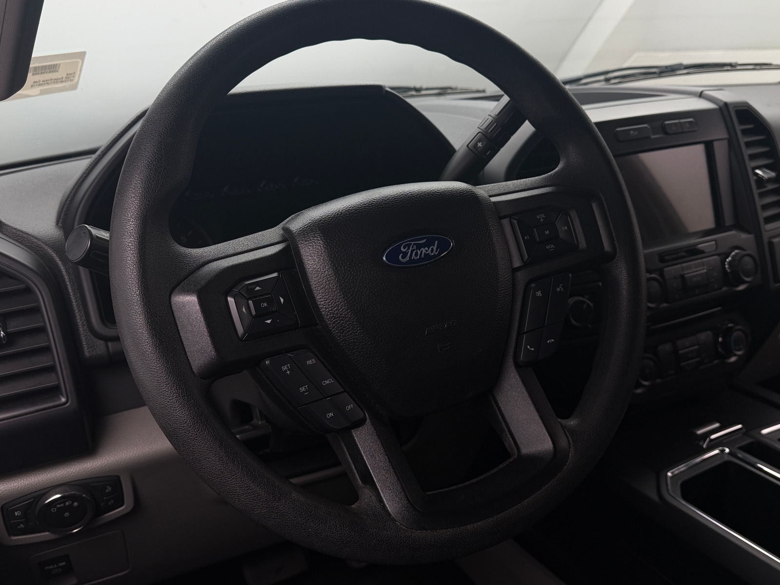 Thumbnail: 2018 Ford Econoline - 5