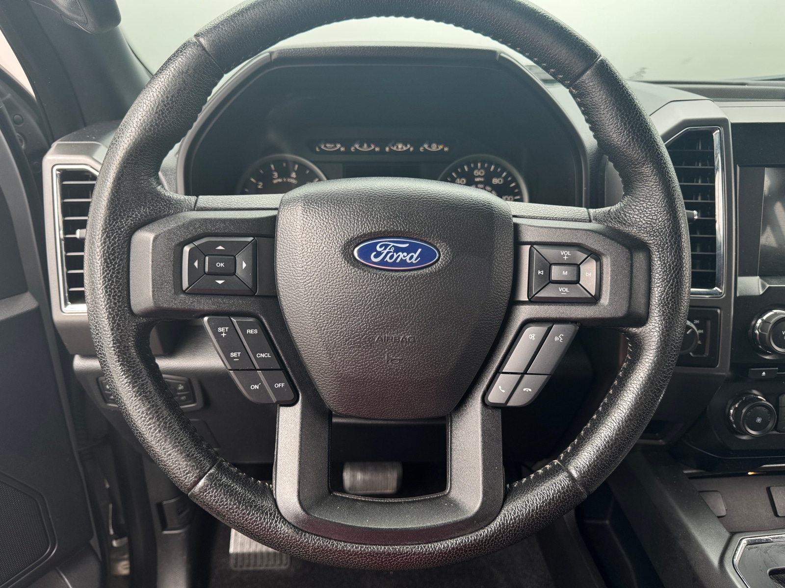 Thumbnail: 2016 Ford Econoline - 5