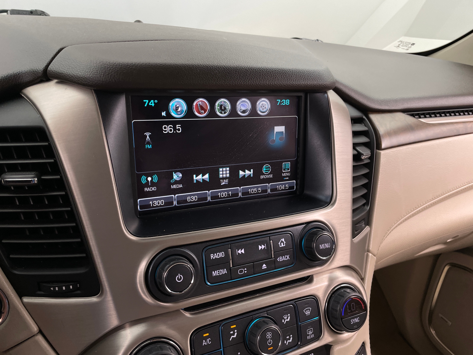 Thumbnail: 2018 GMC Yukon - 3