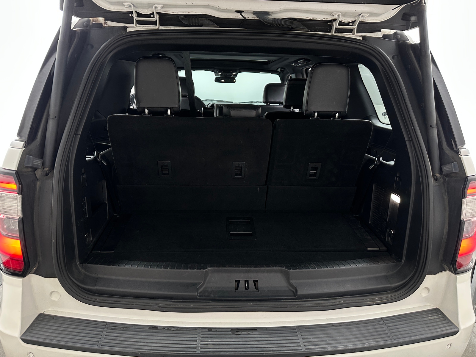Thumbnail: 2021 Ford Expedition - 6