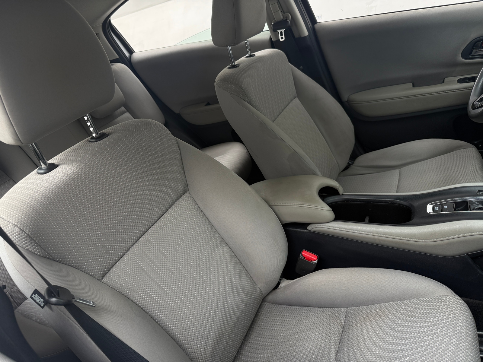 Thumbnail: 2017 Honda HR-V - 2
