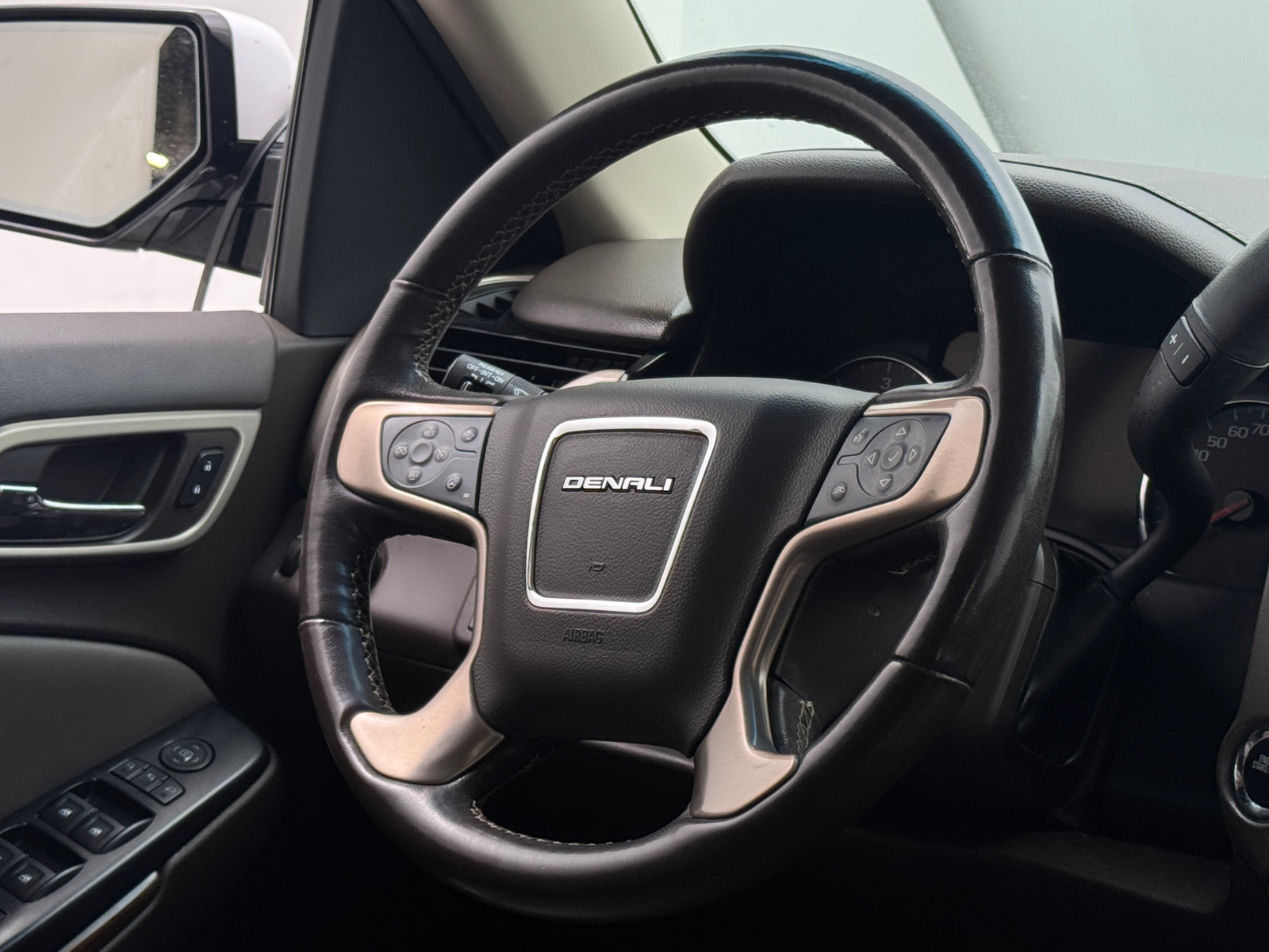 Thumbnail: 2019 GMC Yukon - 4