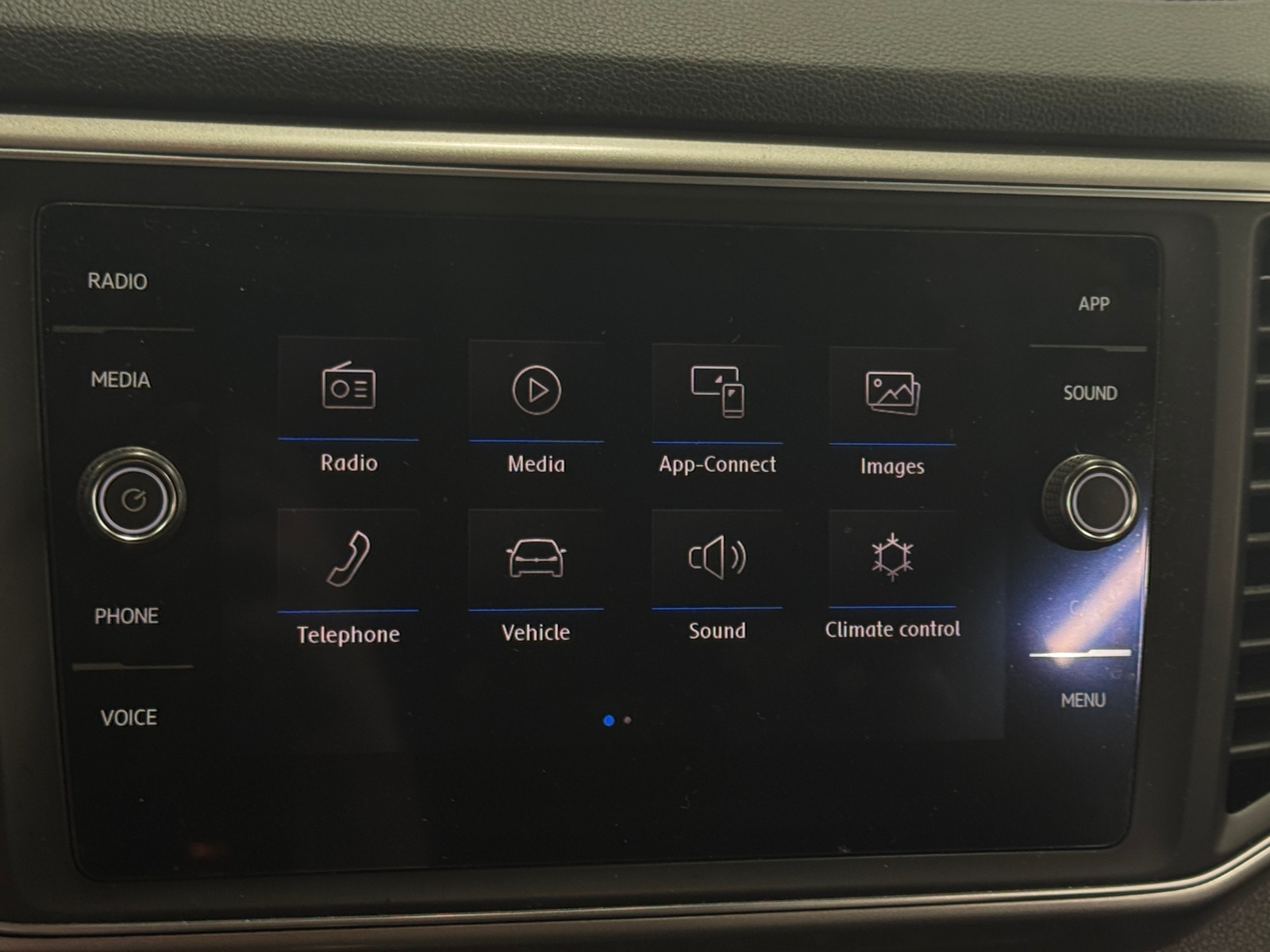 Thumbnail: 2019 Volkswagen Atlas - 3