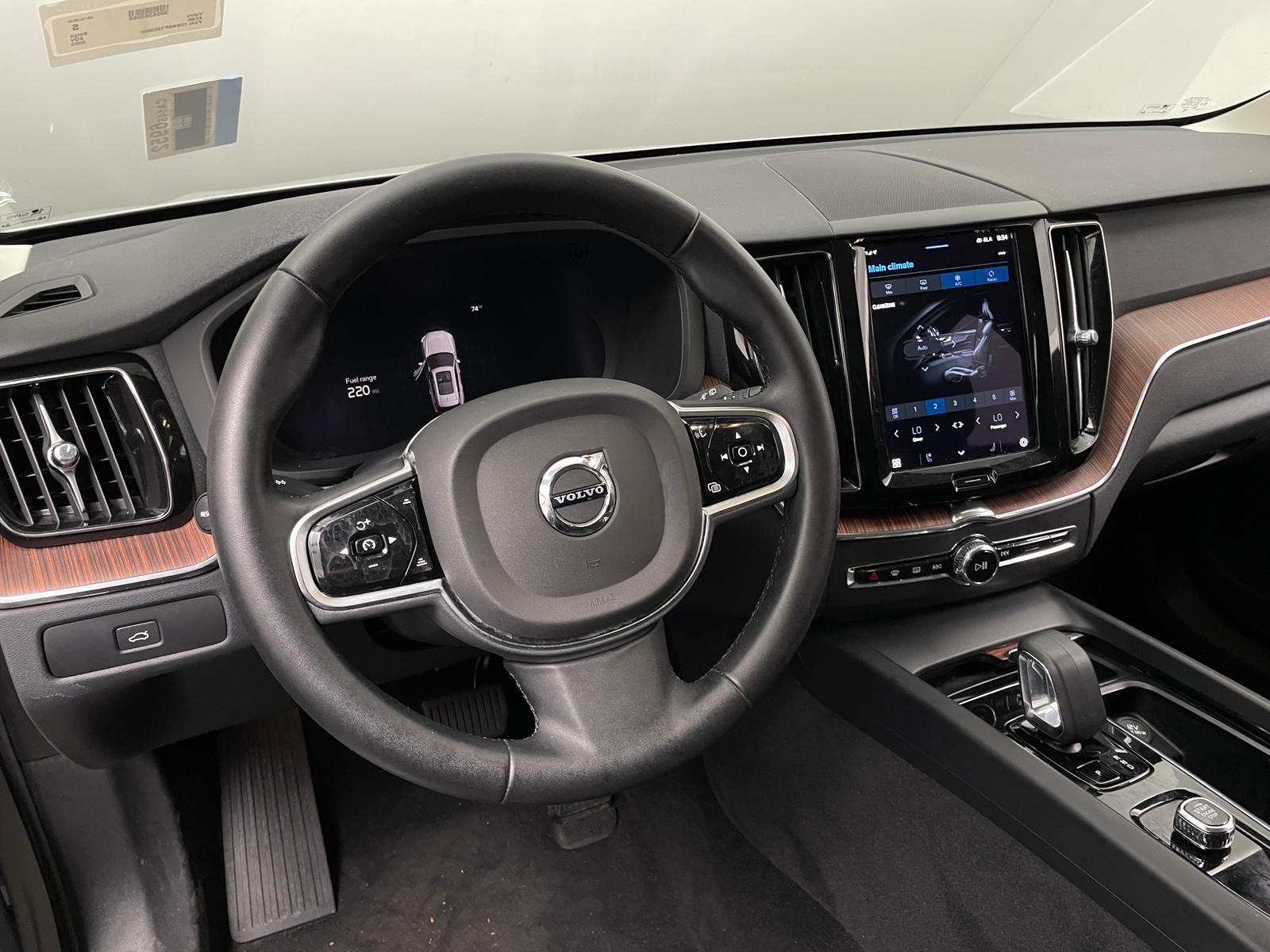 Thumbnail: 2023 Volvo XC60 - 4