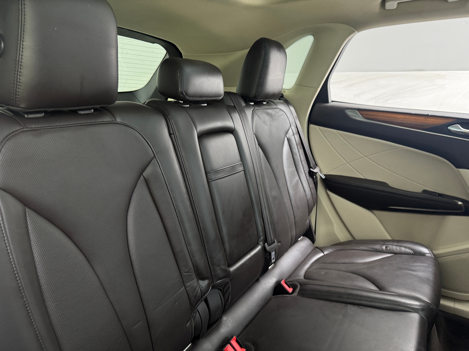 Thumbnail: 2015 Lincoln MKC - 5