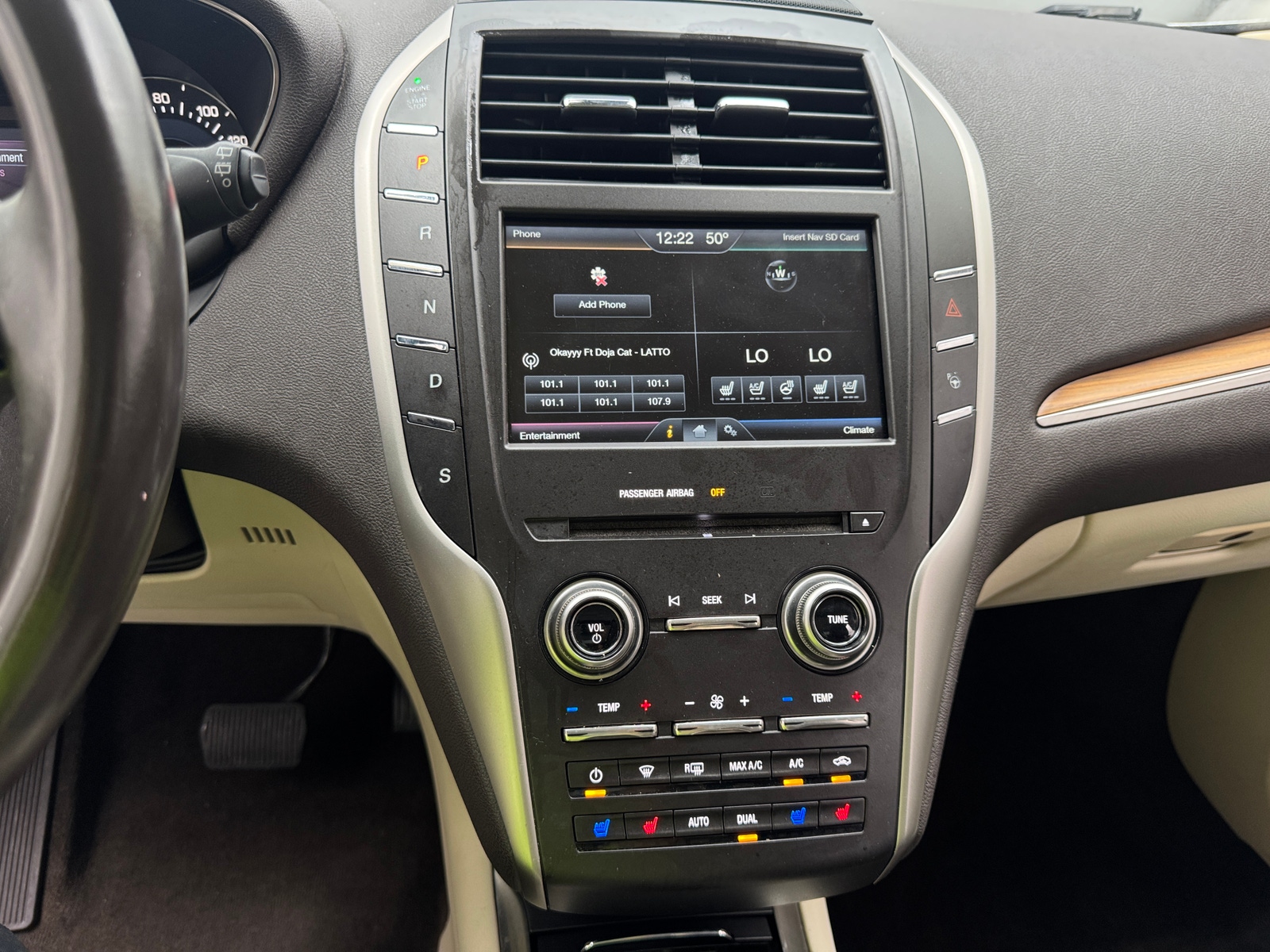 Thumbnail: 2015 Lincoln MKC - 3
