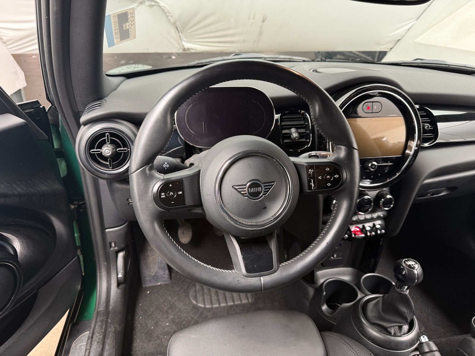 Thumbnail: 2024 MINI Cooper Convertible - 4