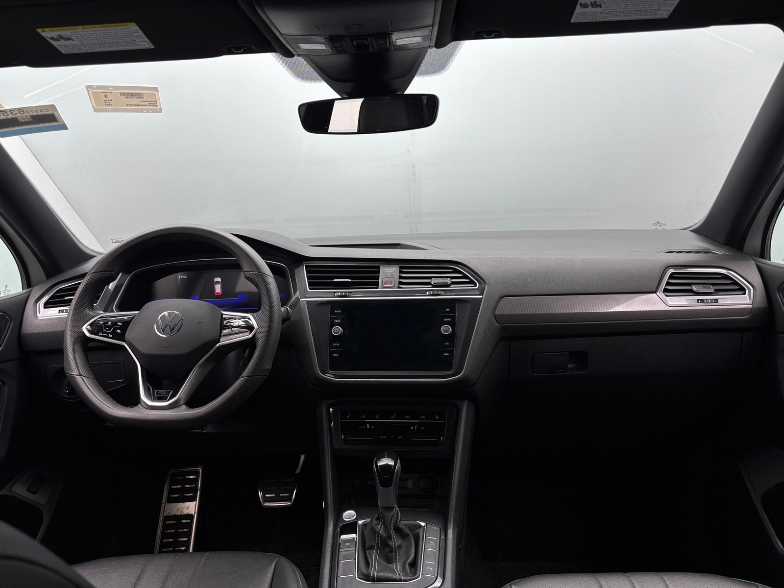 Thumbnail: 2024 Volkswagen Tiguan - 2
