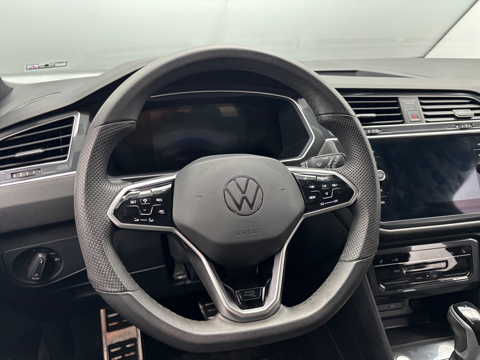 Thumbnail: 2024 Volkswagen Tiguan - 4