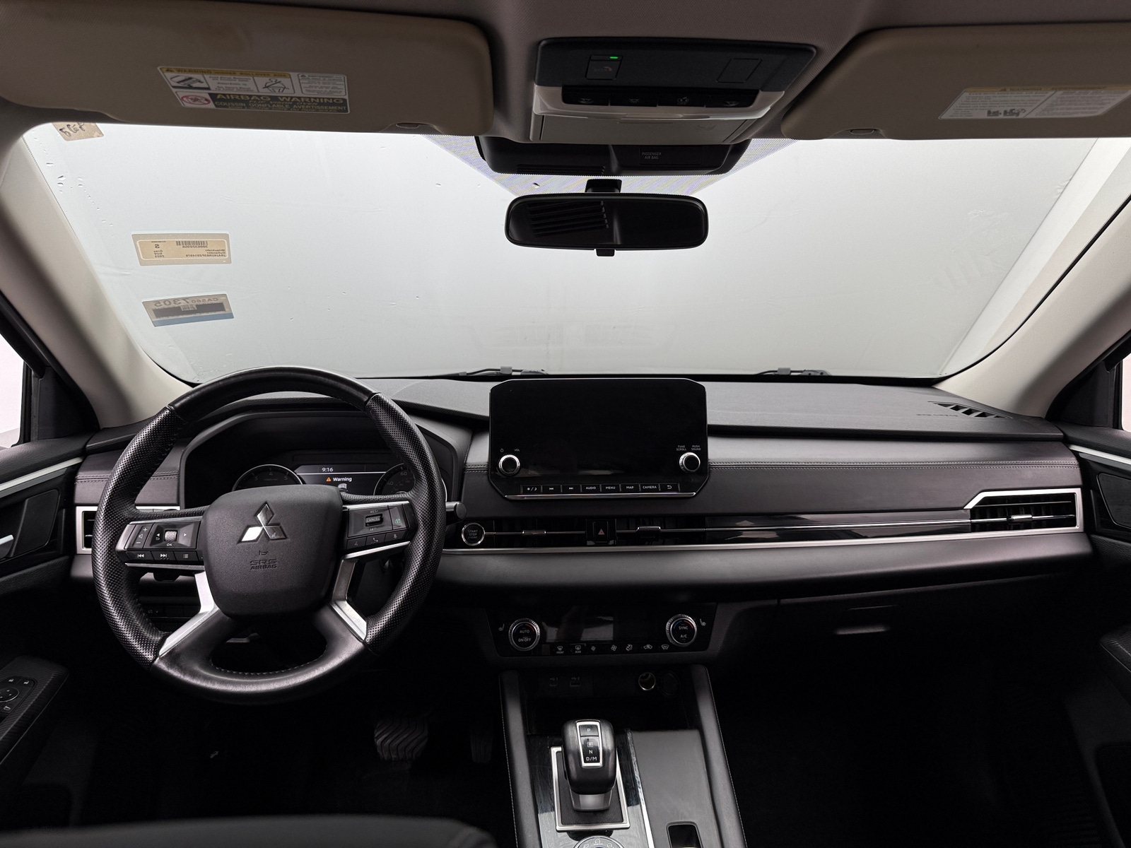 Thumbnail: 2023 Mitsubishi Outlander - 2