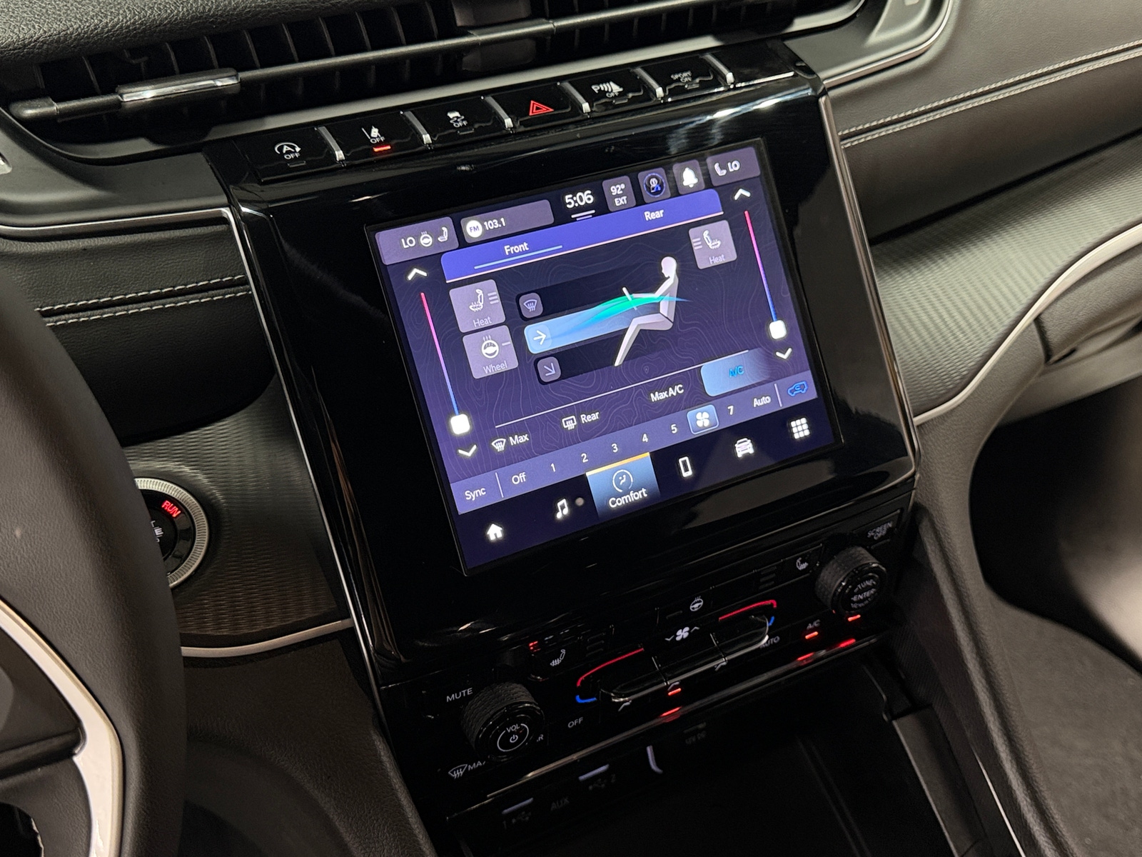 Thumbnail: 2024 Jeep Grand Cherokee L - 3