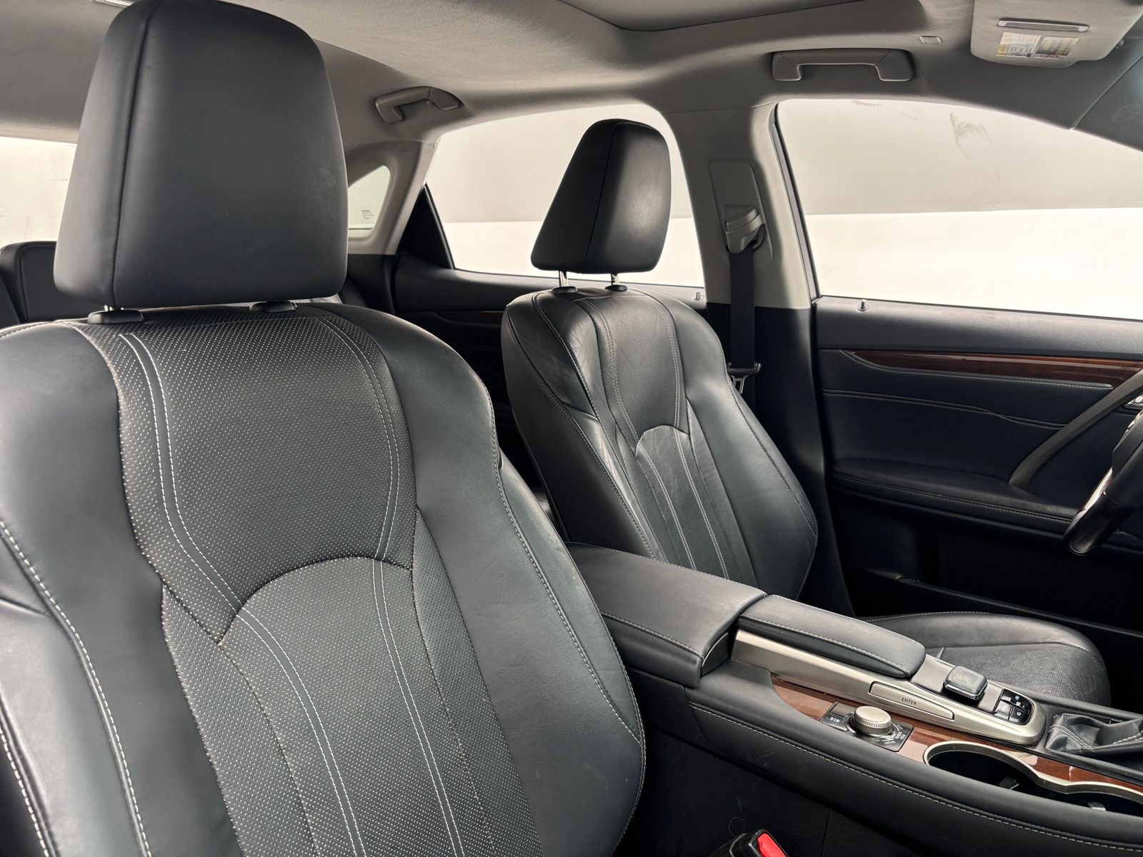Thumbnail: 2018 Lexus RX - 2