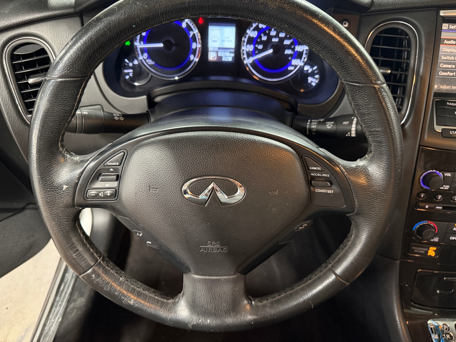 Thumbnail: 2017 INFINITI QX50 - 4