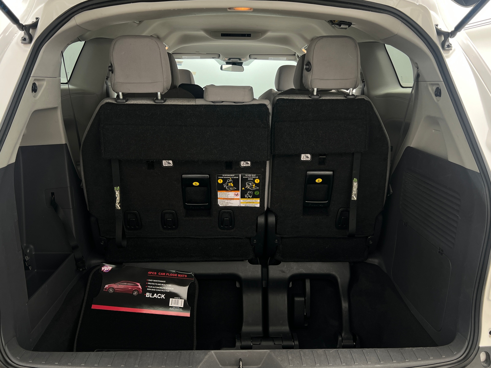 Thumbnail: 2023 Toyota Sienna - 7