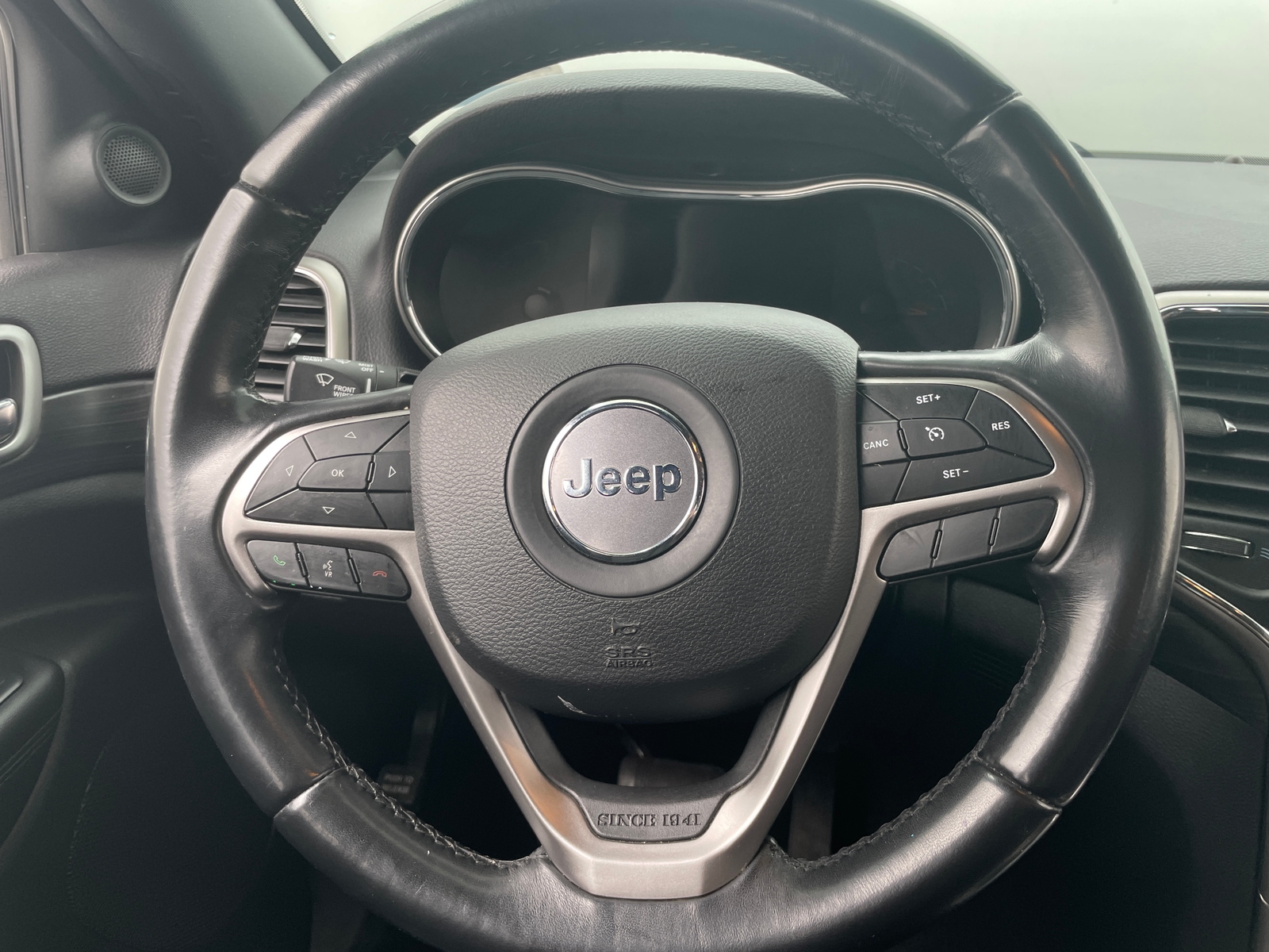 Thumbnail: 2019 Jeep Grand Cherokee - 5
