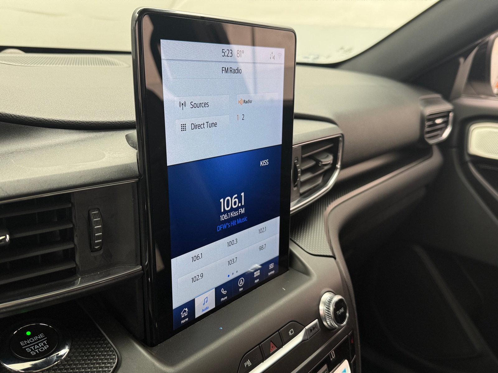 Thumbnail: 2020 Ford Explorer - 3