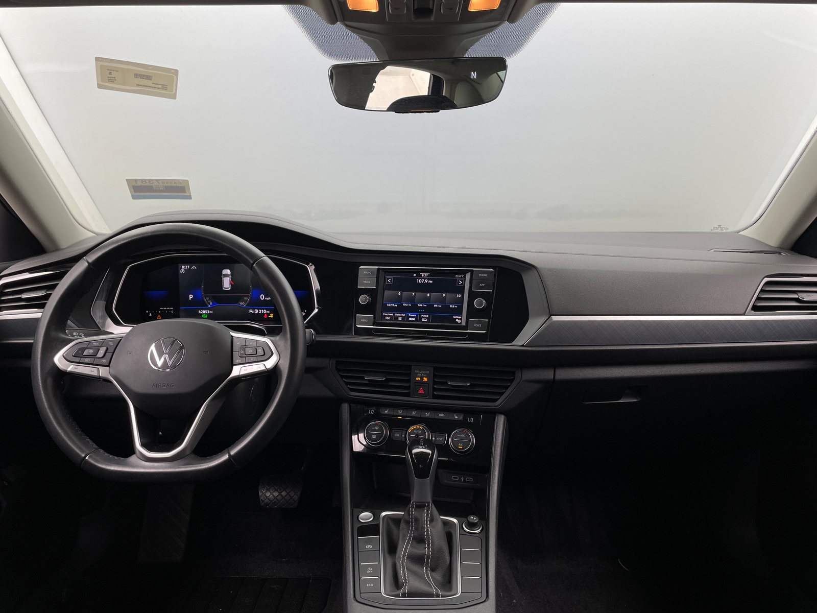 Thumbnail: 2022 Volkswagen Jetta - 2