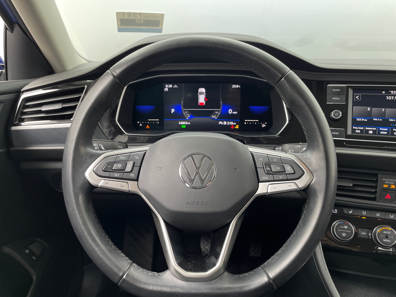 Thumbnail: 2022 Volkswagen Jetta - 4