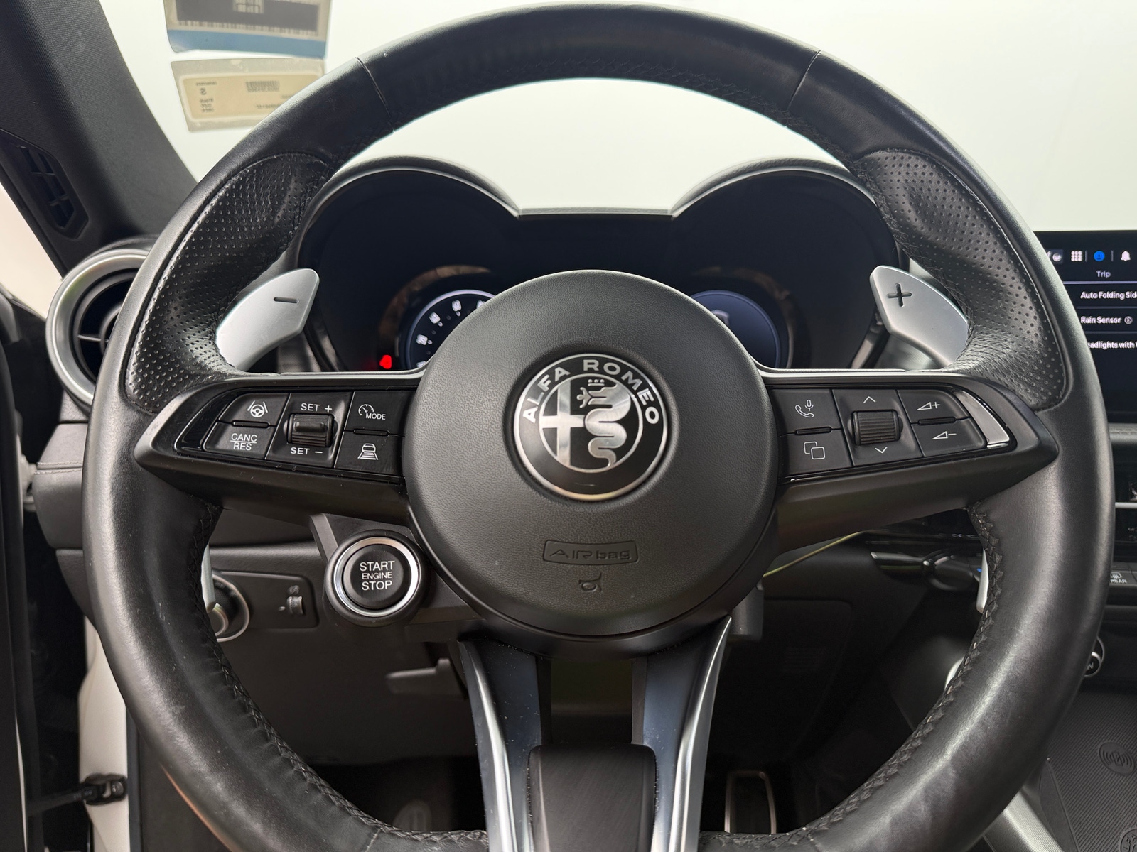 Thumbnail: 2024 Alfa Romeo Tonale - 4