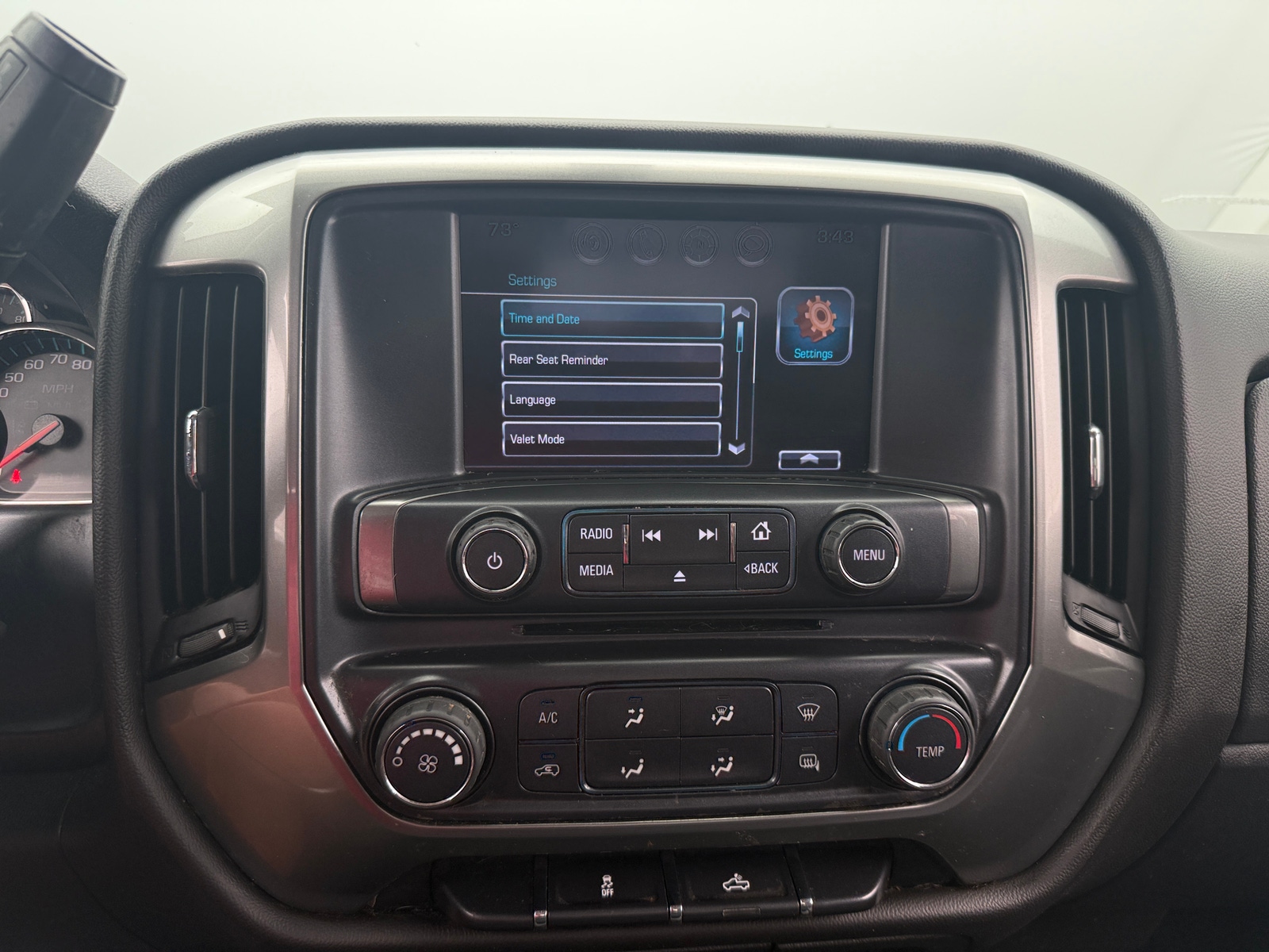 Thumbnail: 2018 Chevrolet Silverado 1500 - 4