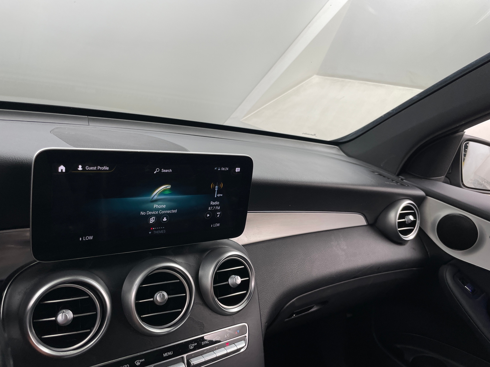 Thumbnail: 2021 Mercedes-Benz GLC - 3