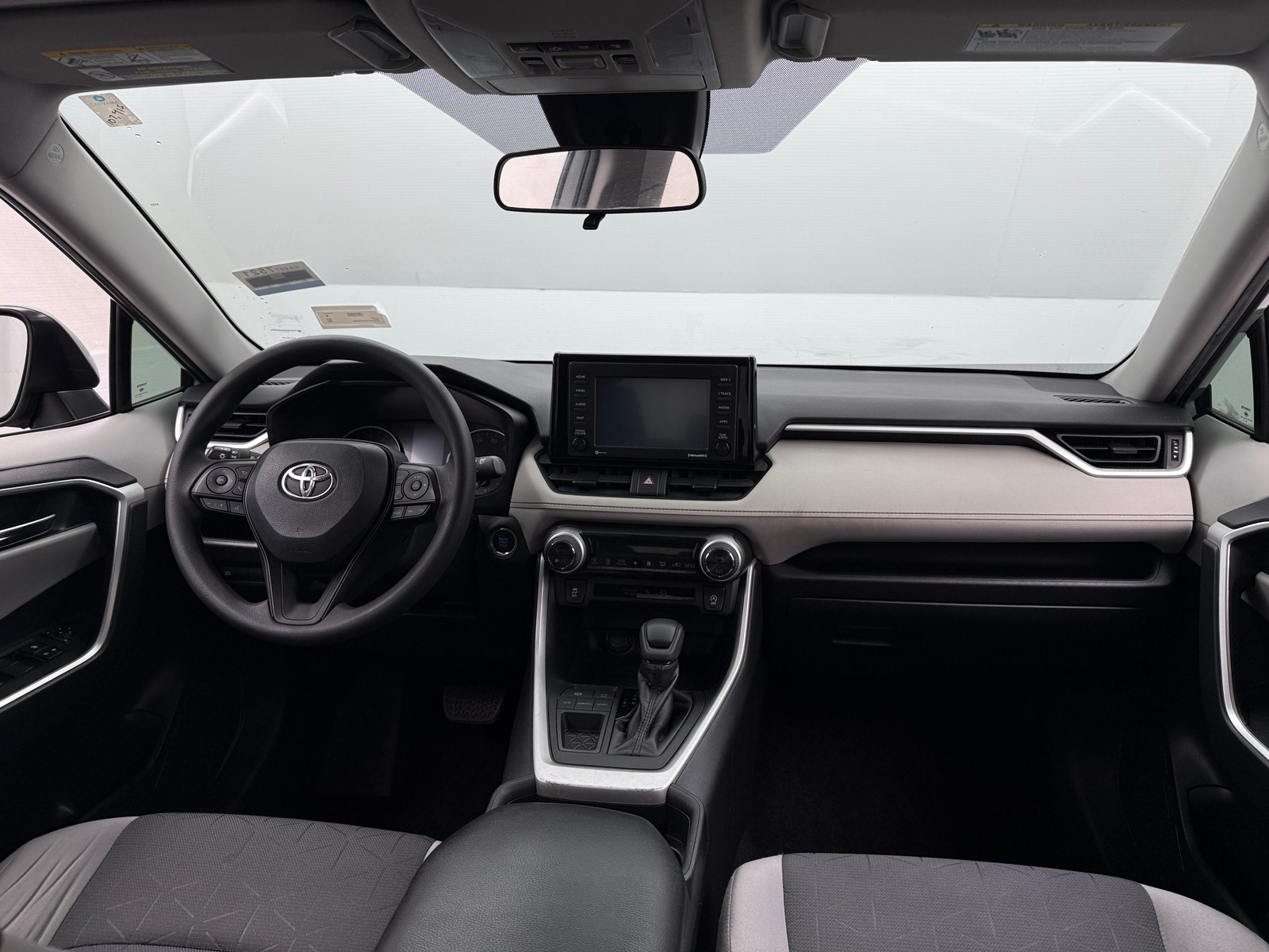 Thumbnail: 2020 Toyota RAV4 - 3