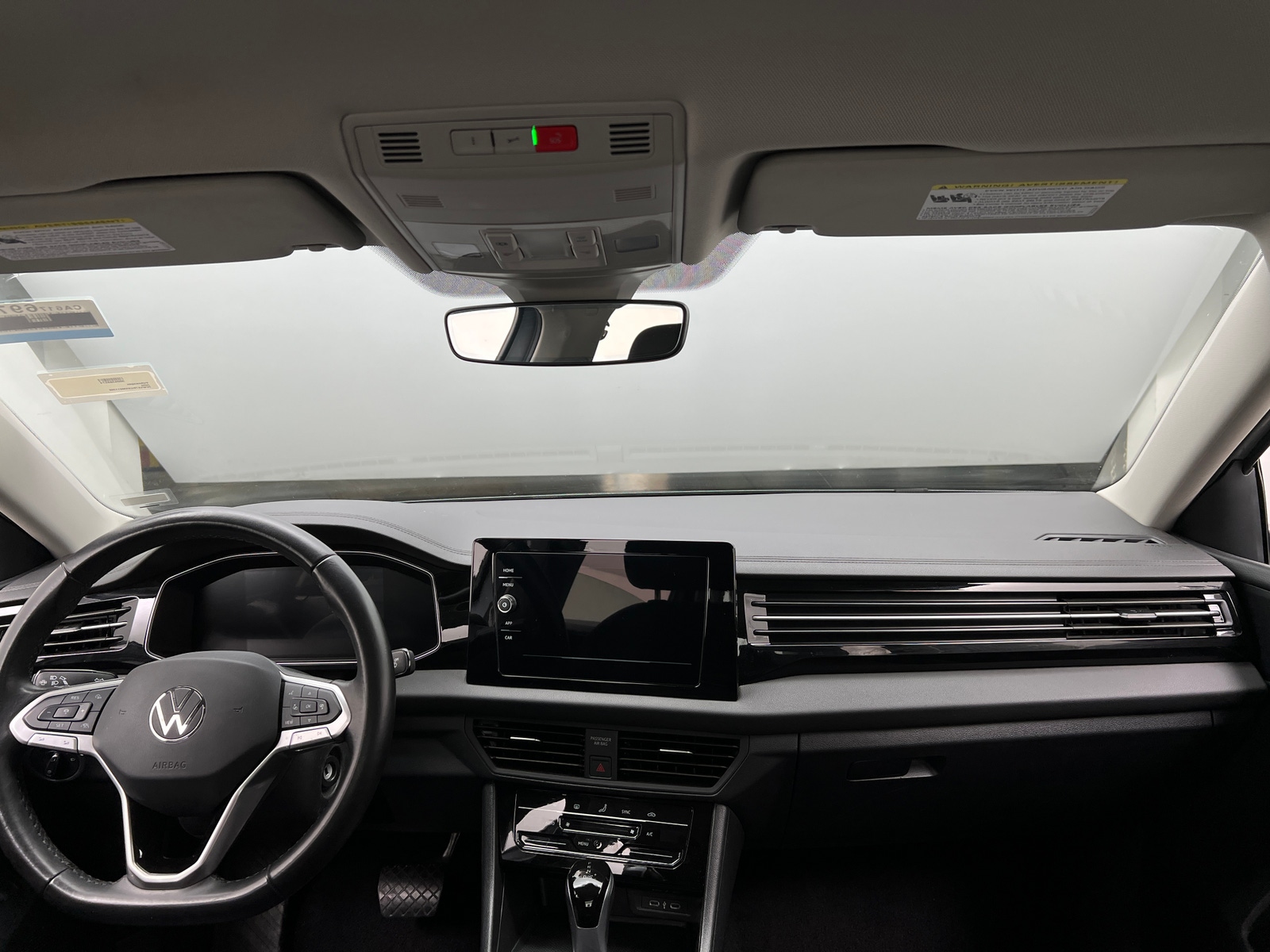 Thumbnail: 2025 Volkswagen Jetta - 3