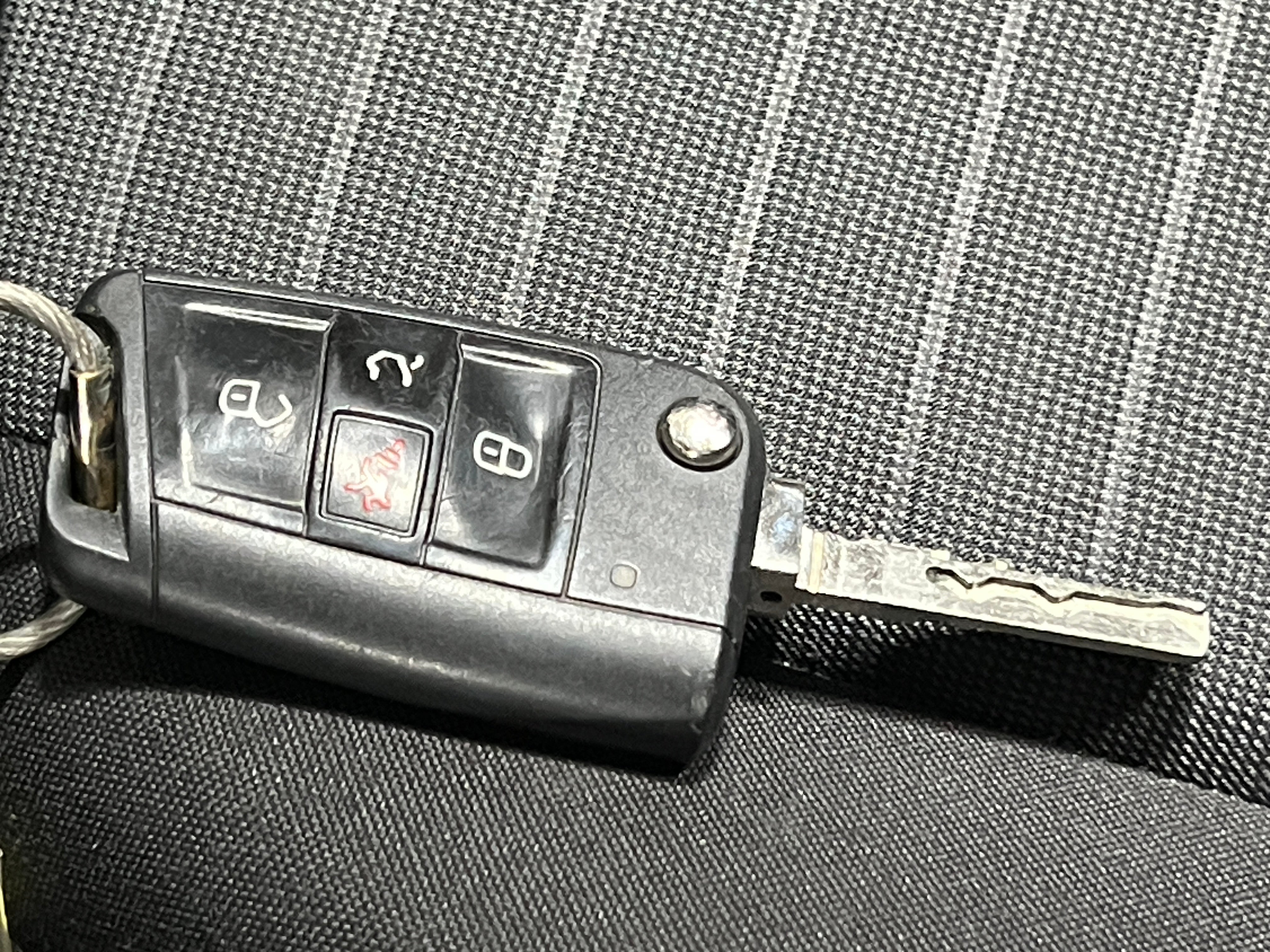 3VW5X7BUXSM011398