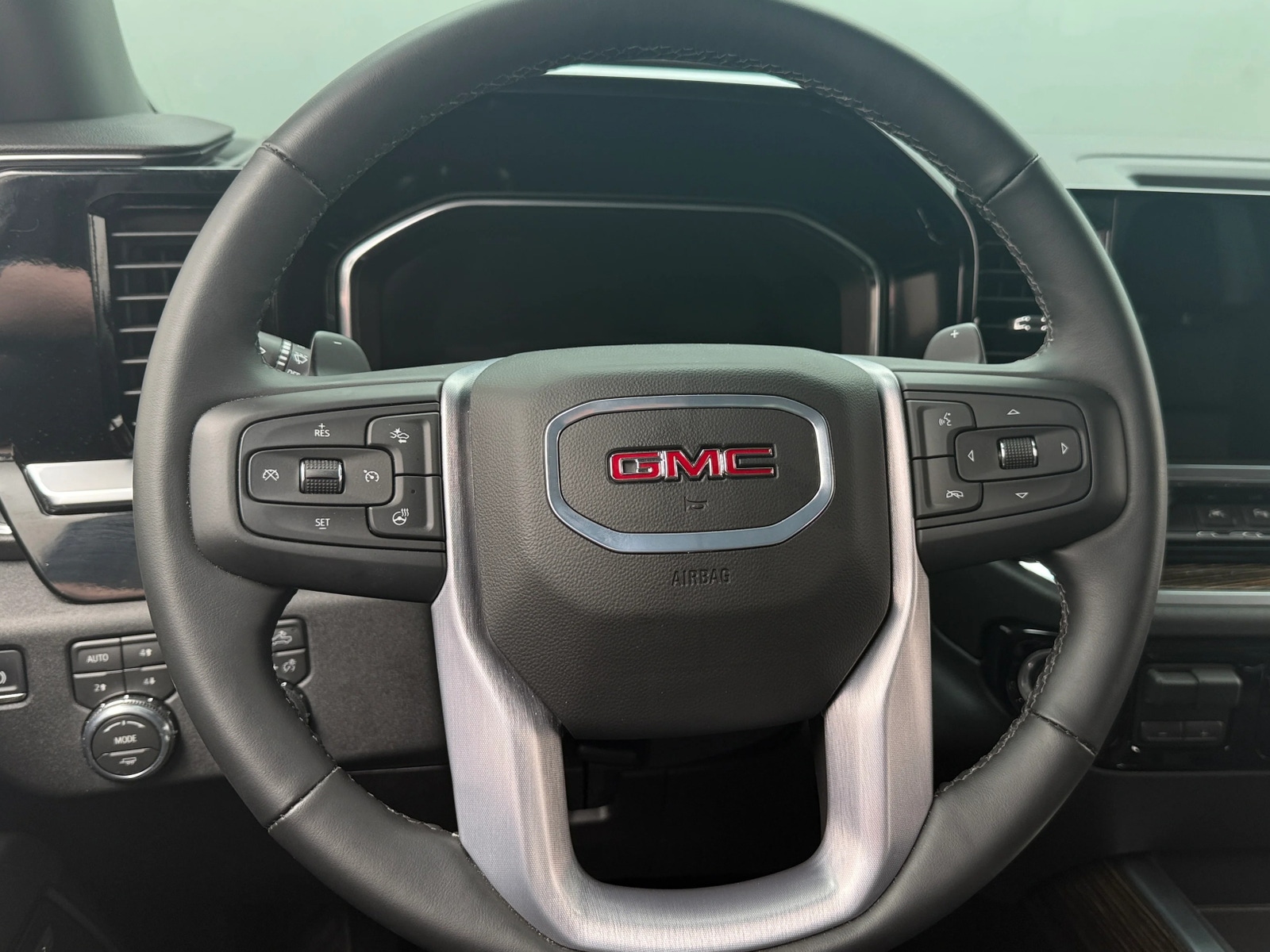 Thumbnail: 2026 GMC Sierra 1500 - 4