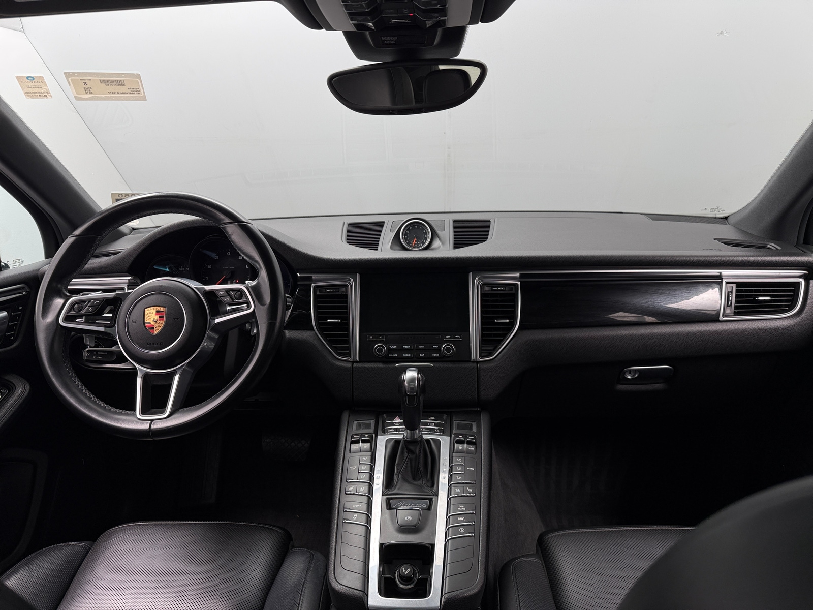 Thumbnail: 2018 Porsche Macan - 2