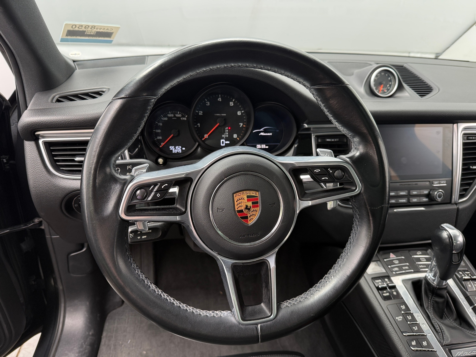 Thumbnail: 2018 Porsche Macan - 4