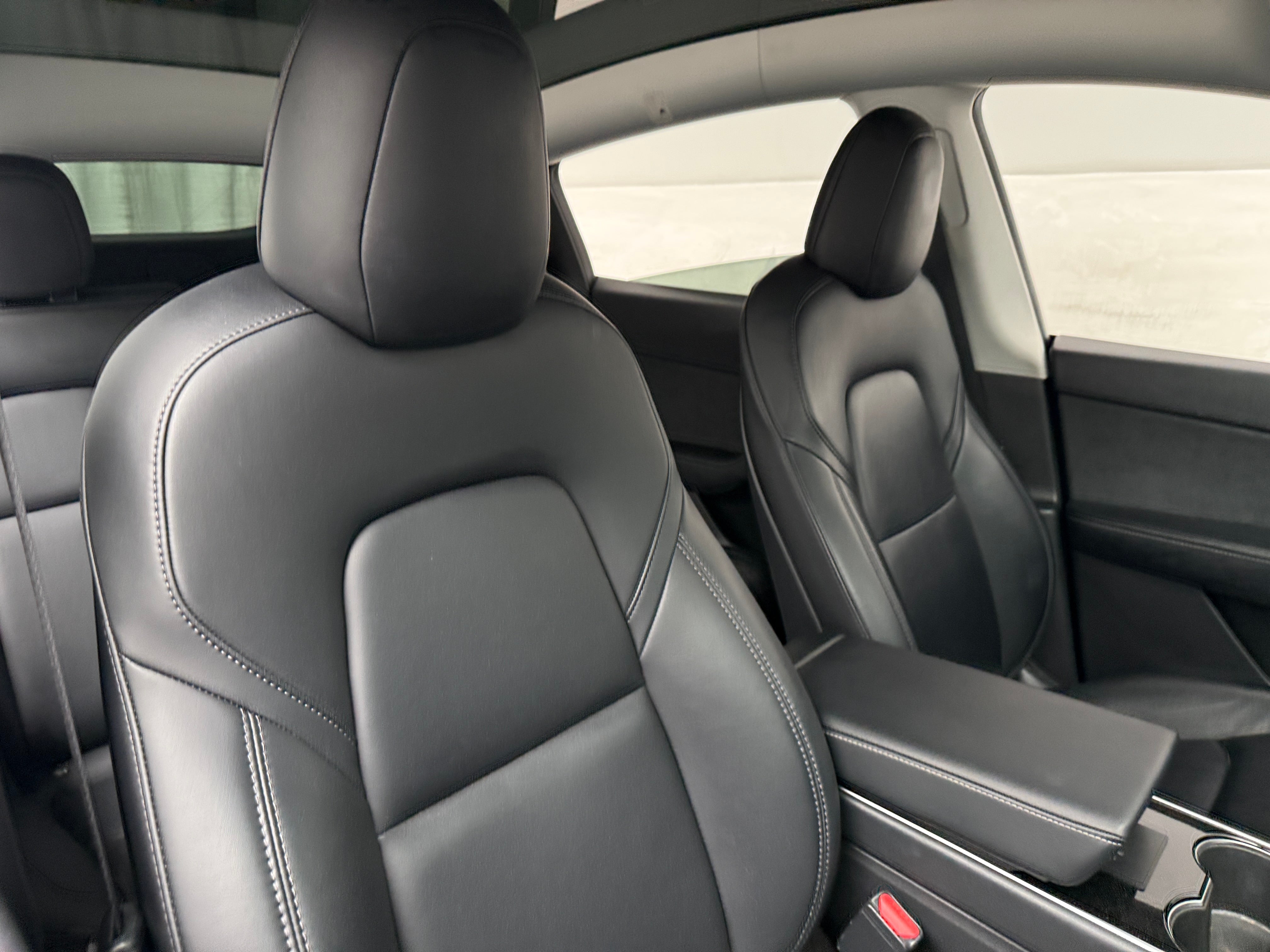 Used 2021 Tesla Model Y Long Range with VIN 5YJYGDEE3MF063322 for sale in Auburn, WA