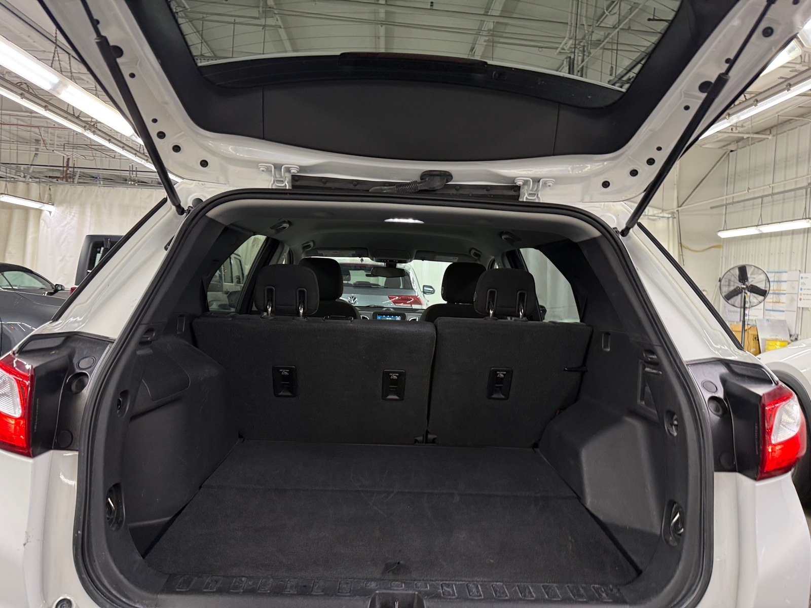 Thumbnail: 2019 Chevrolet Equinox - 7