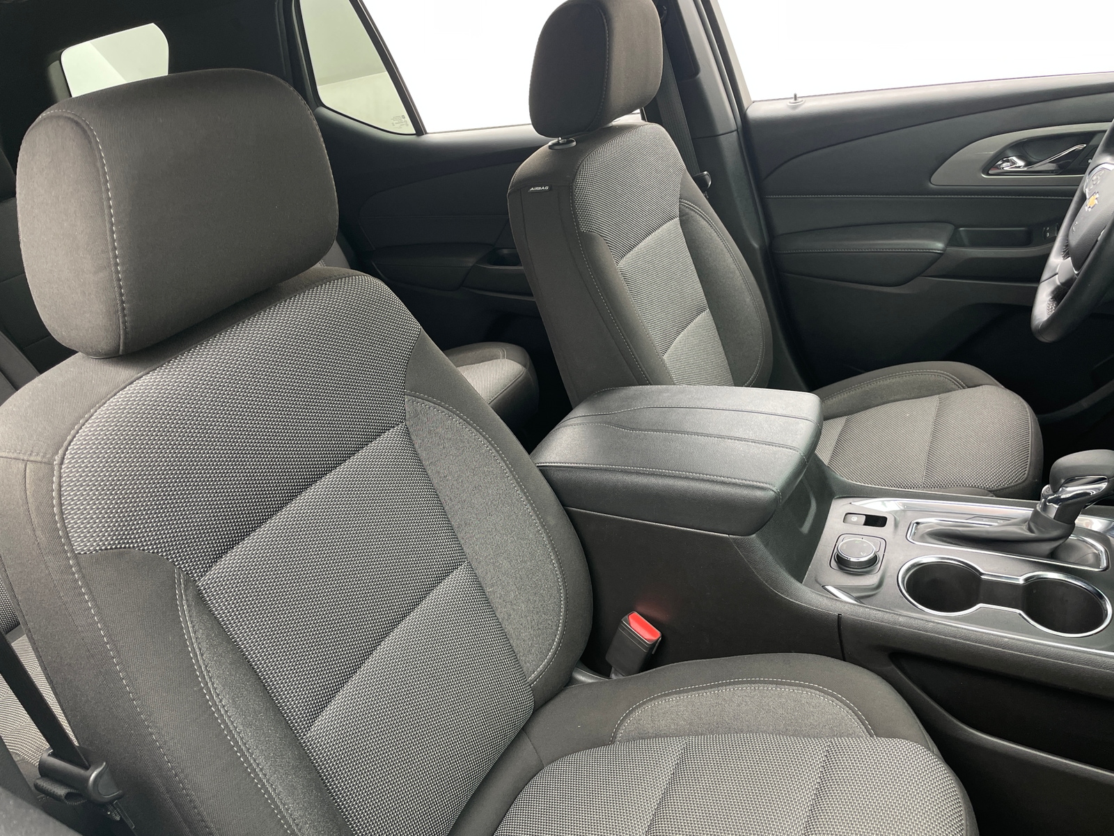 Thumbnail: 2023 Chevrolet Traverse - 2
