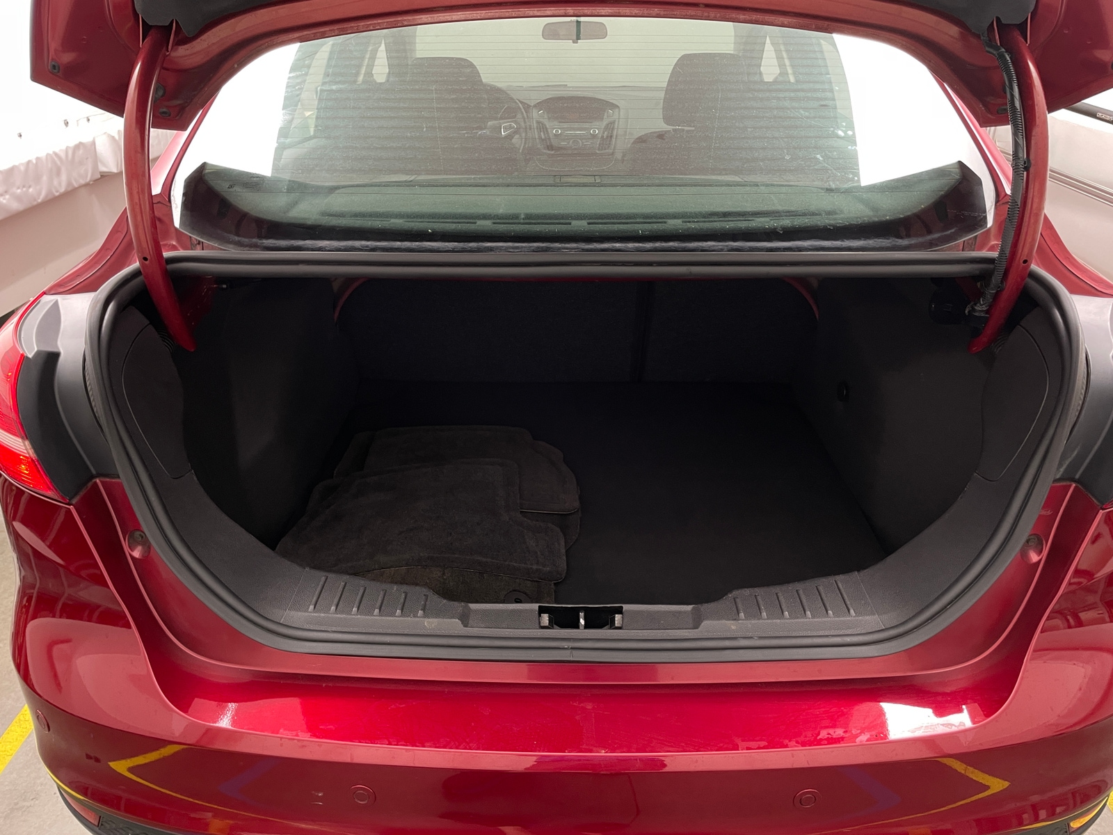 Thumbnail: 2015 Ford Focus - 7