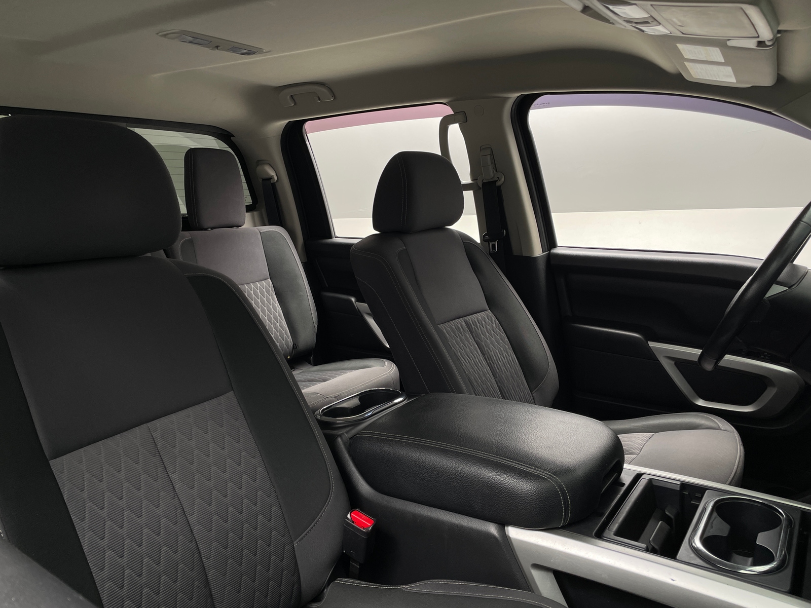 Thumbnail: 2021 Nissan Titan - 2