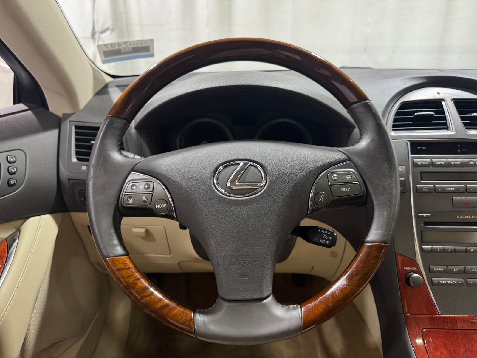 Thumbnail: 2011 Lexus ES - 4