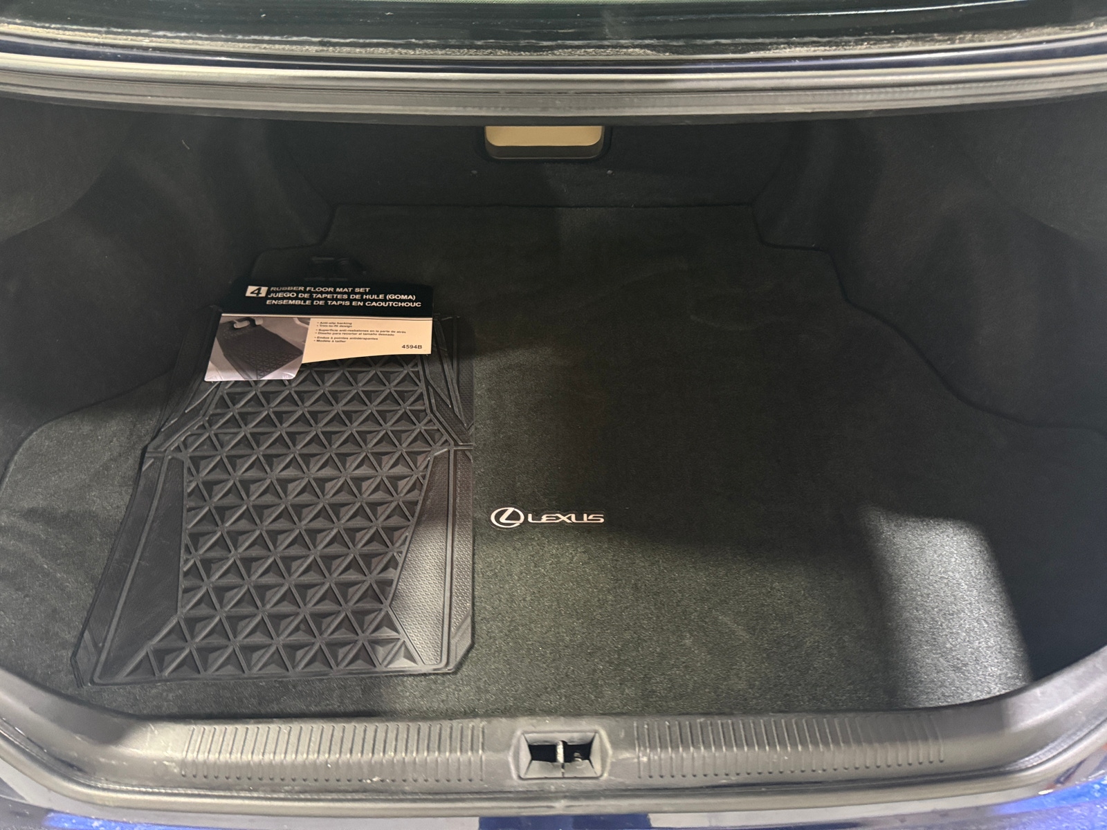 Thumbnail: 2011 Lexus ES - 6