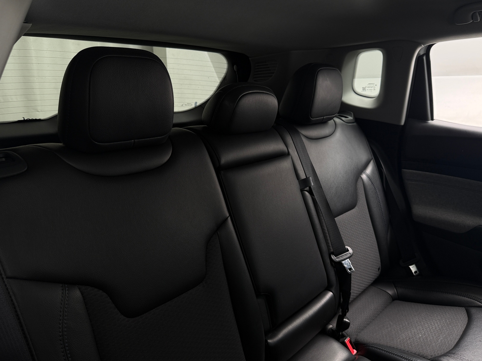 Thumbnail: 2022 Jeep Compass - 6