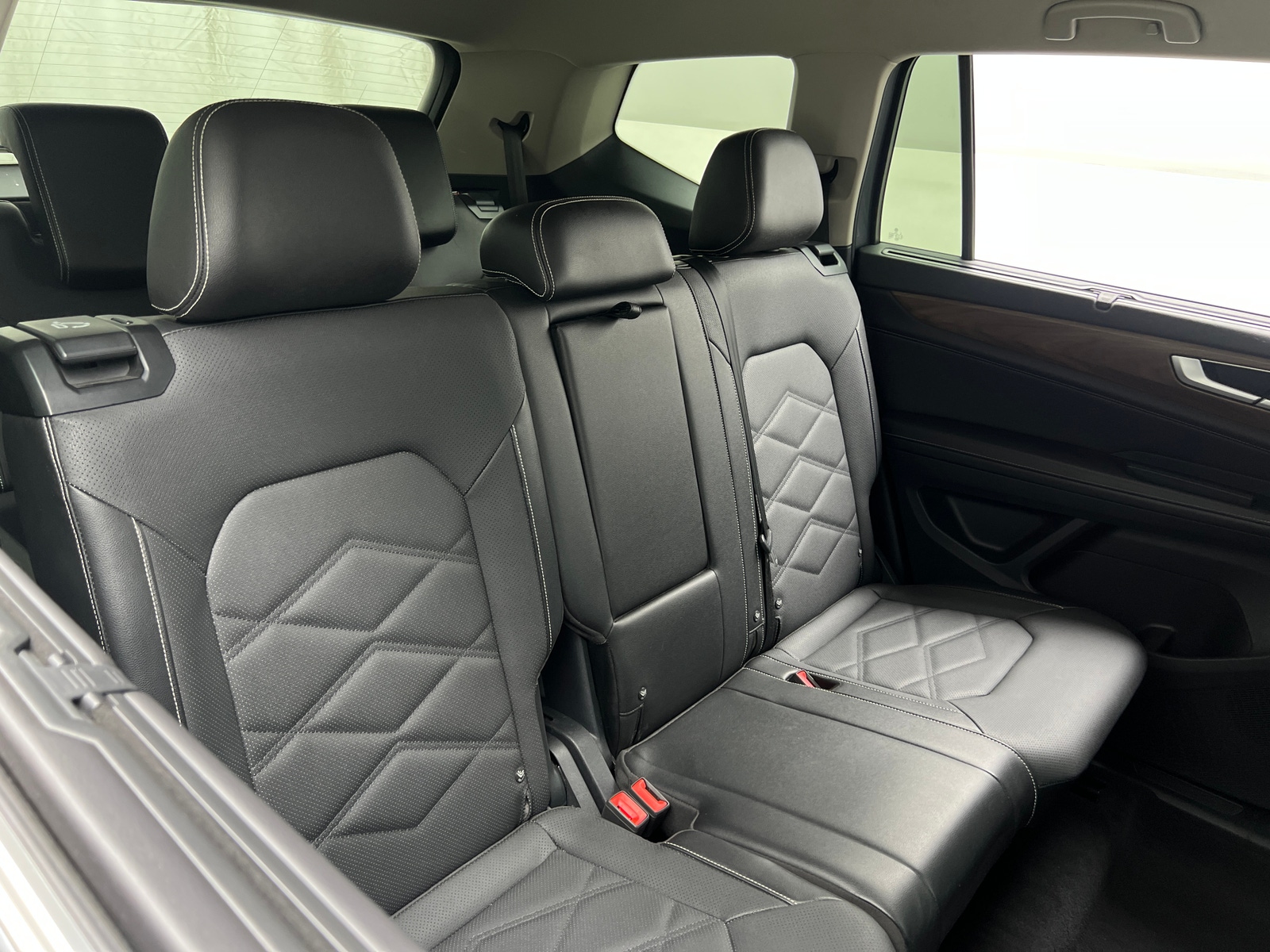 Thumbnail: 2025 Volkswagen Atlas - 5