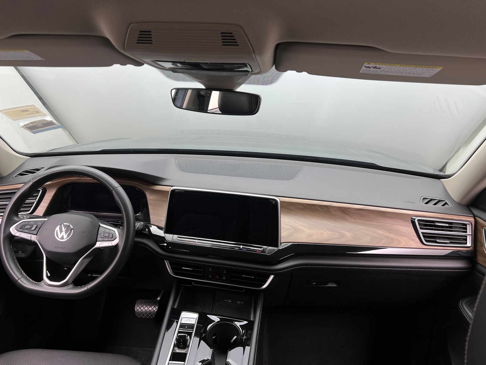 Thumbnail: 2025 Volkswagen Atlas - 2