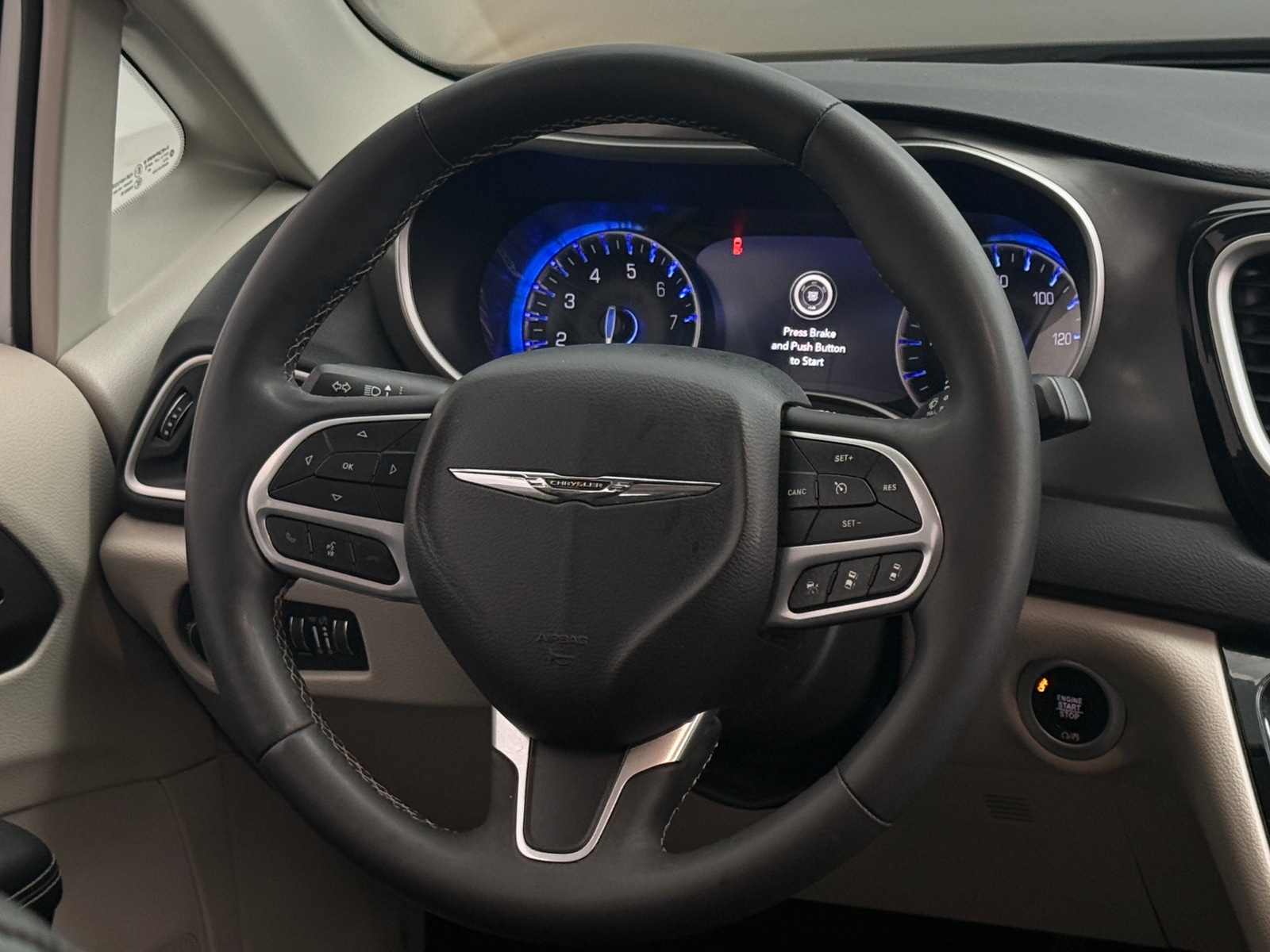 Thumbnail: 2024 Chrysler Pacifica - 4