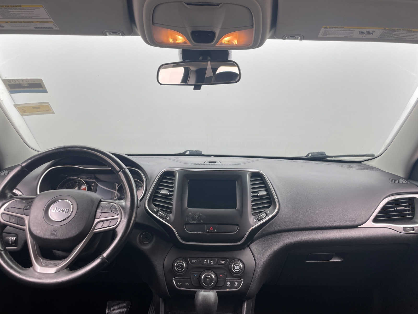 Thumbnail: 2019 Jeep Cherokee - 3
