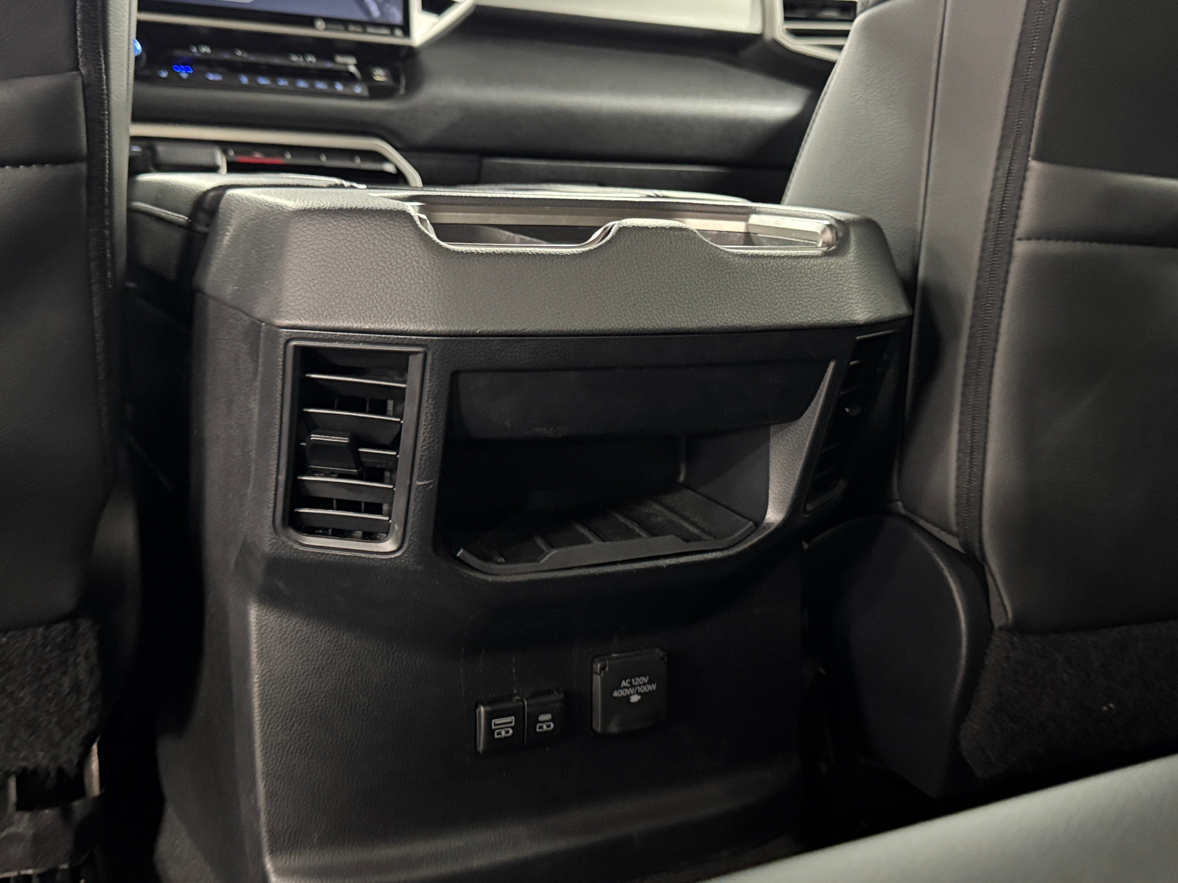 2023 Toyota Tundra Limited - Photo 5